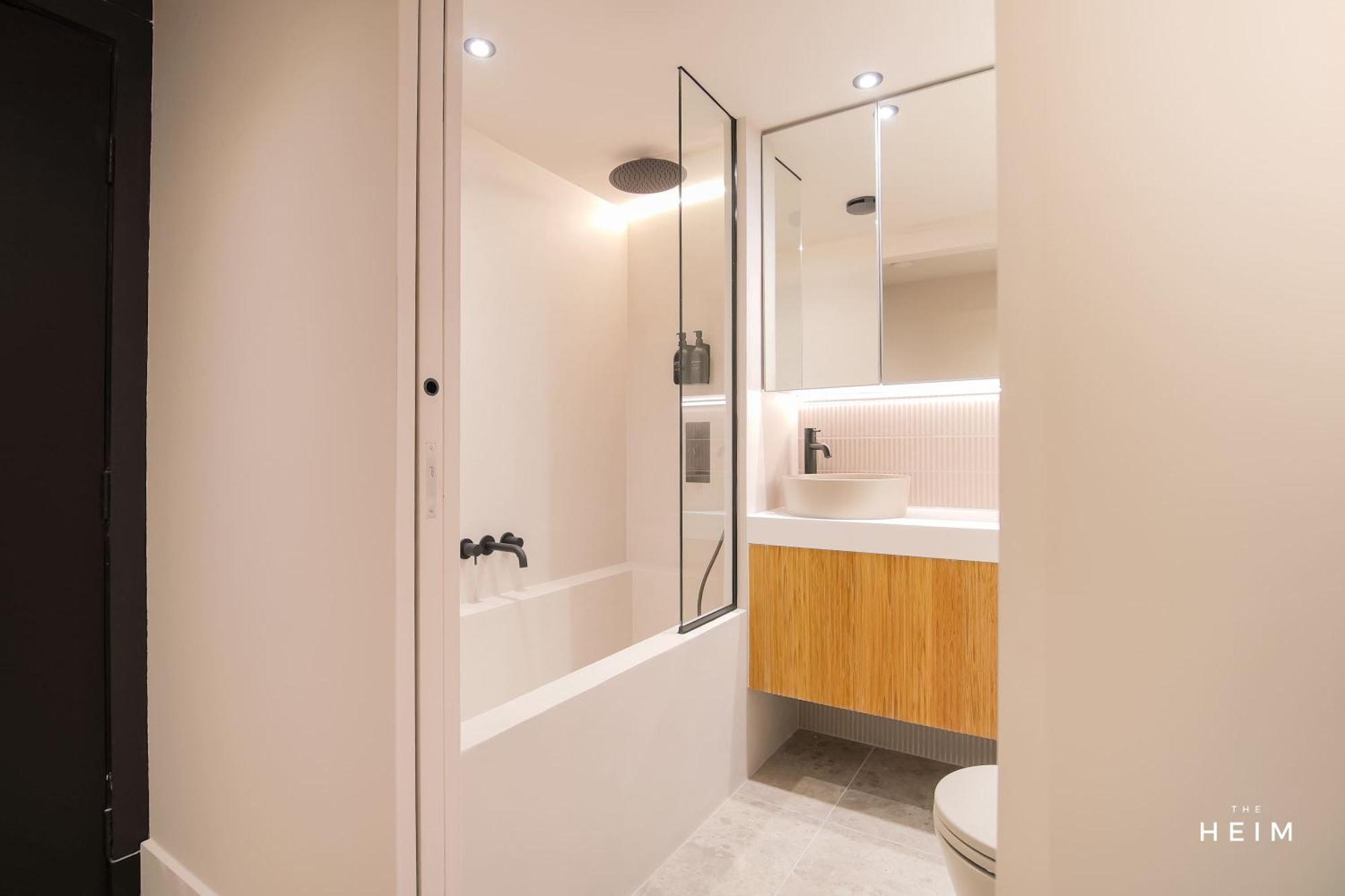 Ceramica By The Heim Residences Apartment
